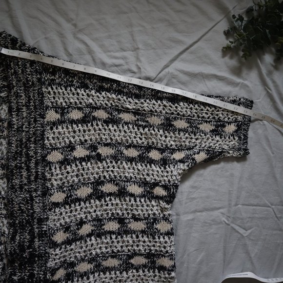 F21 Oversized Cardigan Sweater Black & White Small - Picture 10 of 10